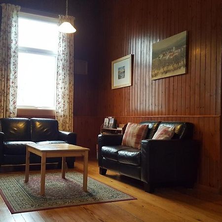 Helmsdale Lodge Hostel - All Rooms En-Suite Екстер'єр фото
